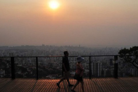Minas Gerais Enfrenta Terceira Onda de Calor de 2025